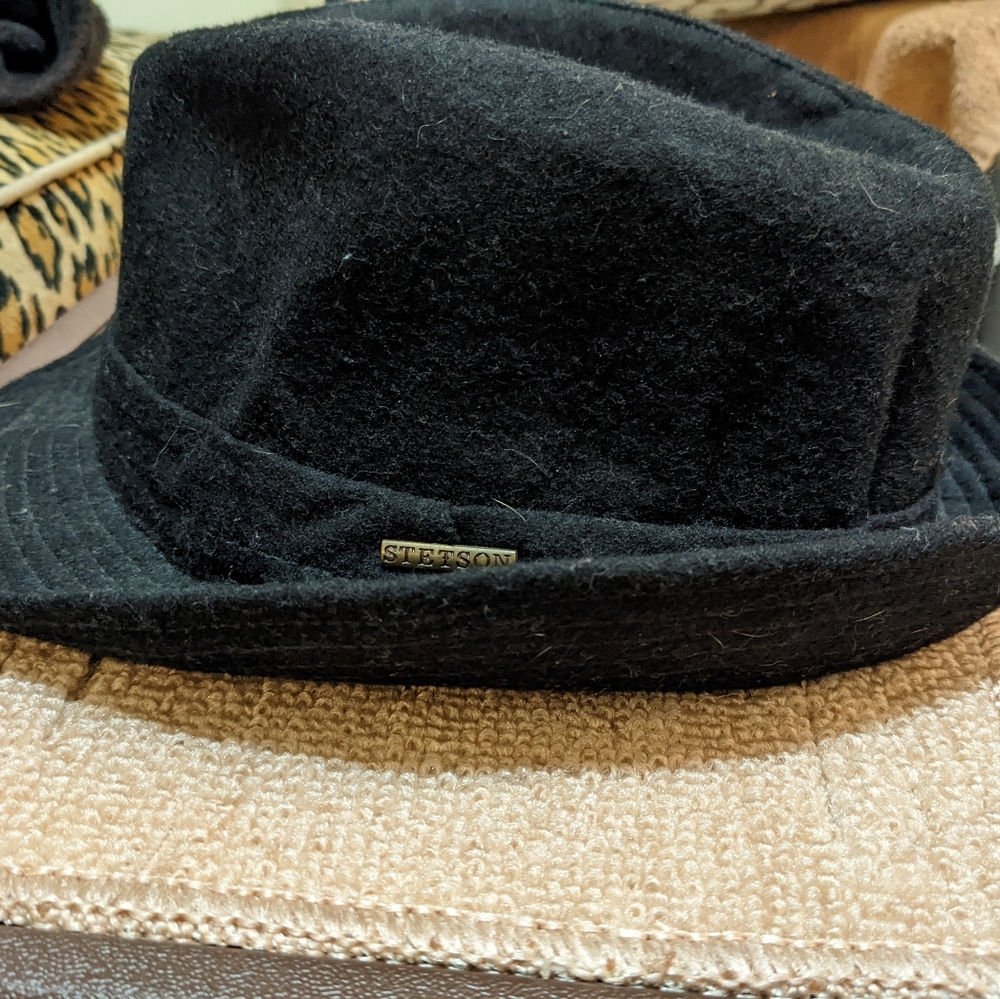 Black Stetson hat!
